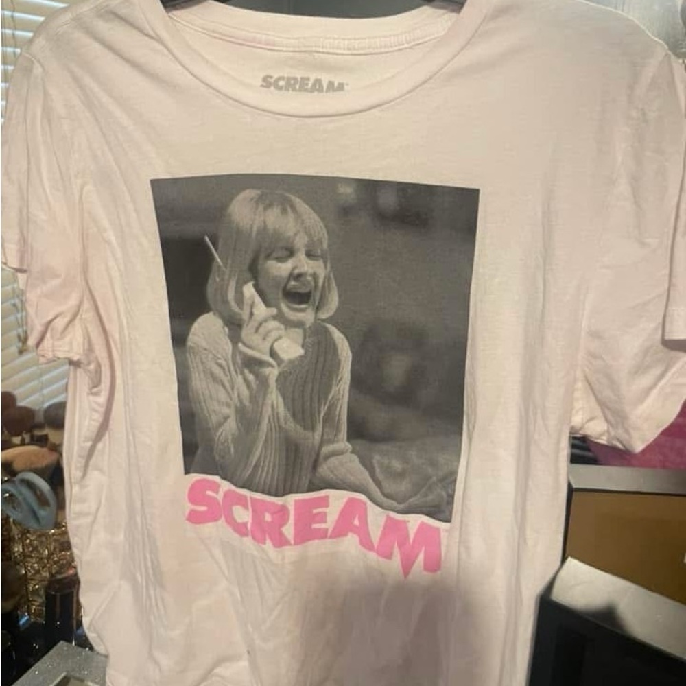 white scream cropped t shirt size xl